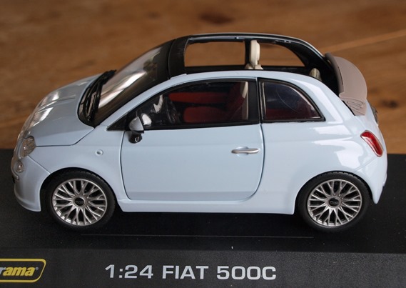 Sovjet beddengoed neus Fiat 500 miniaturen schaal 1